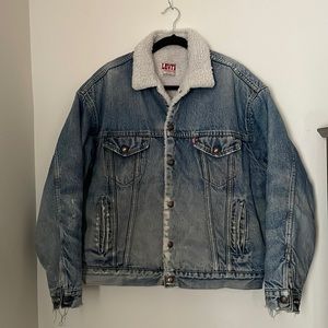 Vintage Levi’s San Francisco Denim Jean Trucker Jacket Sz L Sherpa Lined USA